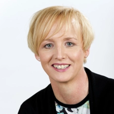 Louise Watson)